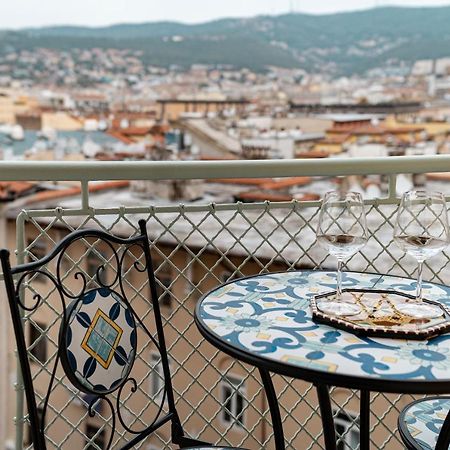 San Giusto Elegante Bilocale Con Balcone E Vista Apartment ตรีเอสเต ภายนอก รูปภาพ