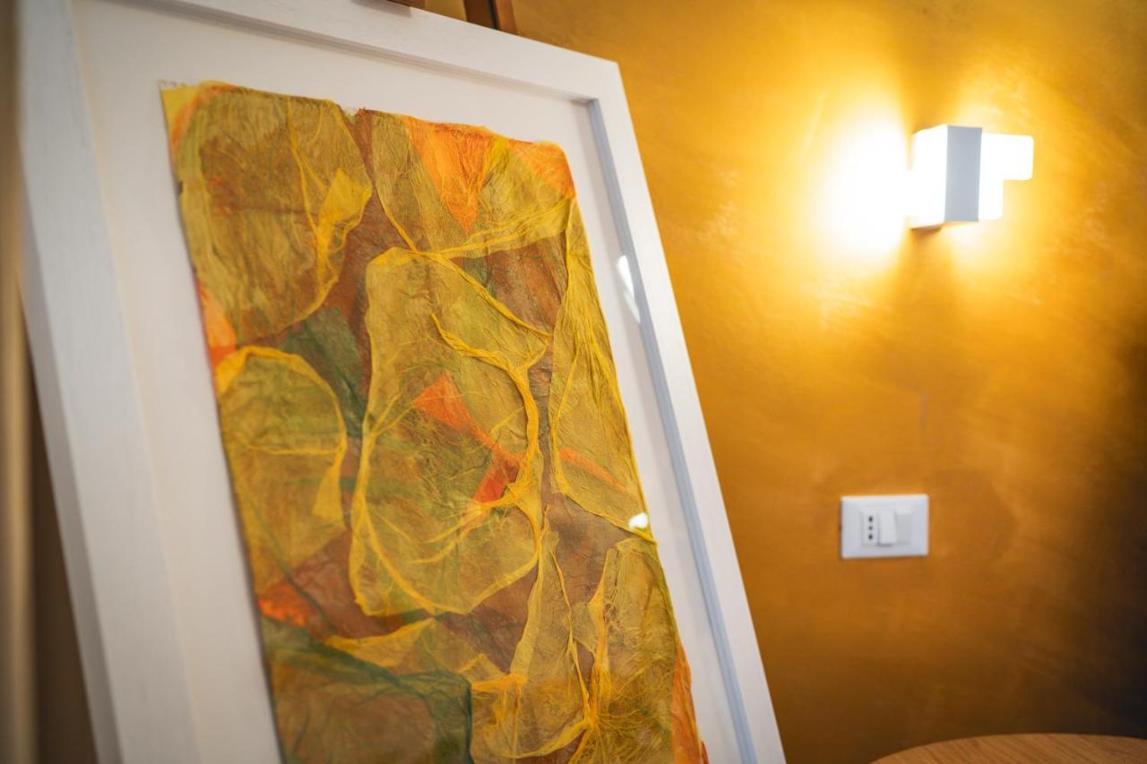 San Giusto Elegante Bilocale Con Balcone E Vista Apartment ตรีเอสเต ภายนอก รูปภาพ