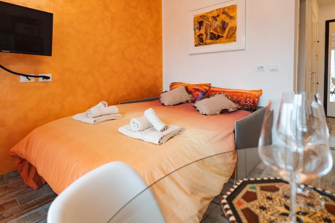 San Giusto Elegante Bilocale Con Balcone E Vista Apartment ตรีเอสเต ภายนอก รูปภาพ